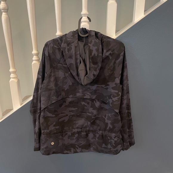 Lululemon Jacket - Picture 2 of 2